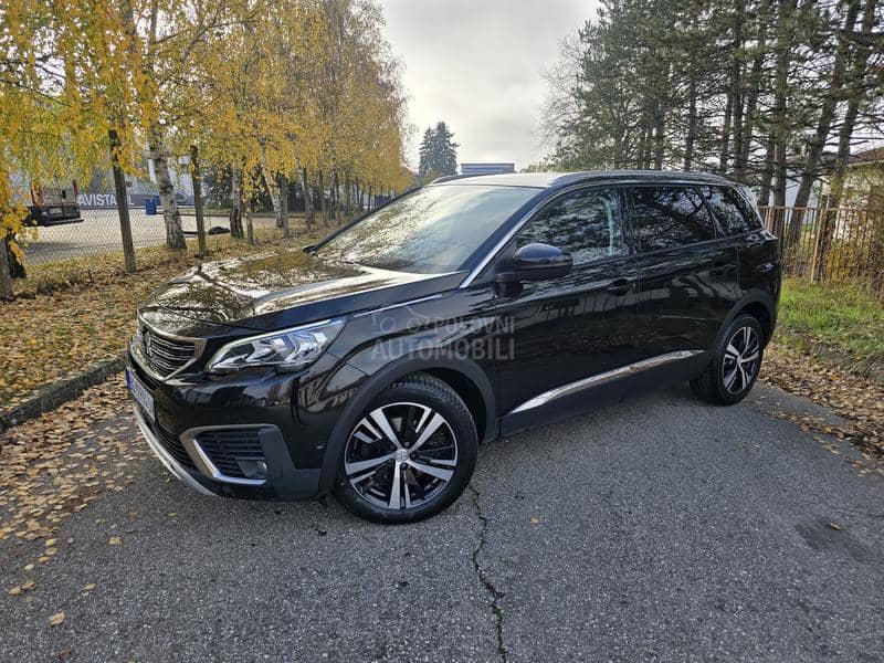 Peugeot 5008 1.2B ALLURE