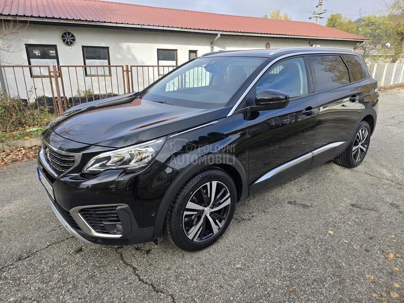 Peugeot 5008 1.2B ALLURE