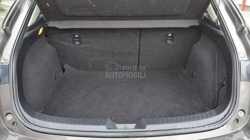 Mazda 3 1,5 Skyactive G100