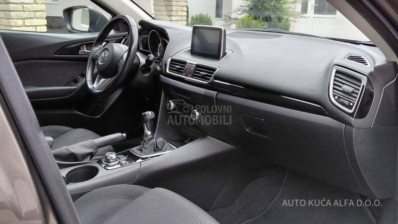 Mazda 3 1,5 Skyactive G100