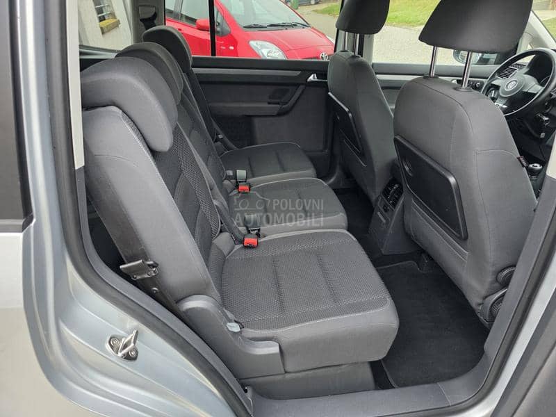 Volkswagen Touran 7 sedista