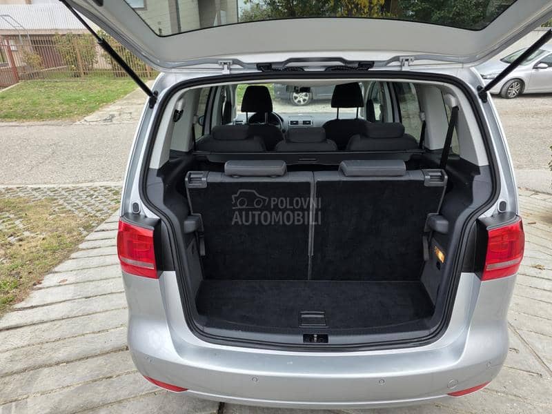 Volkswagen Touran 7 sedista