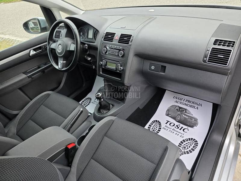 Volkswagen Touran 7 sedista