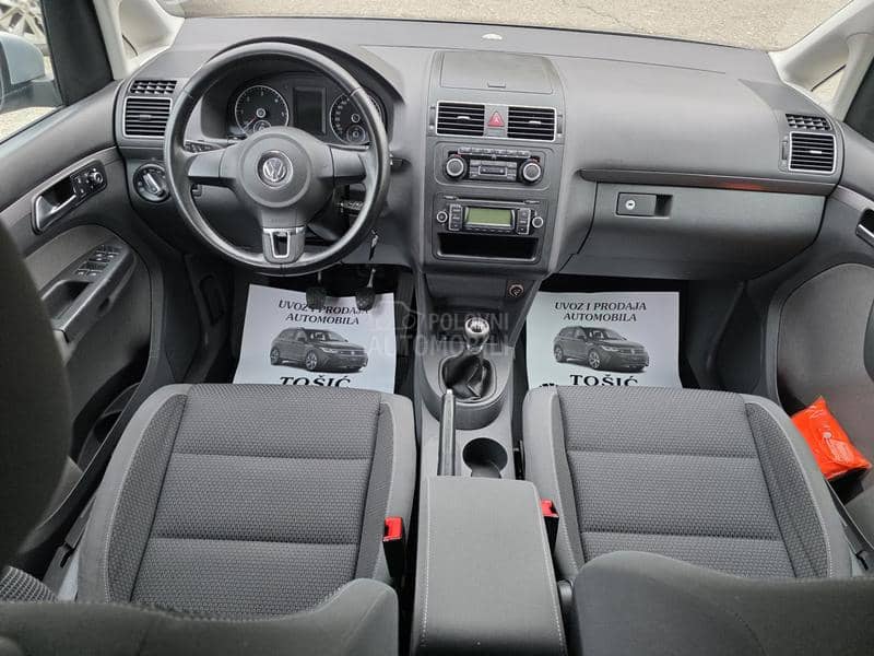 Volkswagen Touran 7 sedista