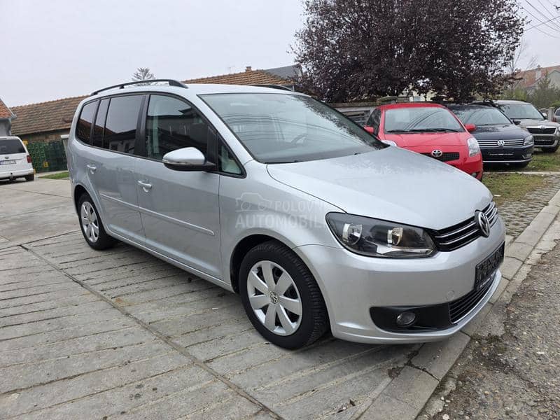 Volkswagen Touran 7 sedista