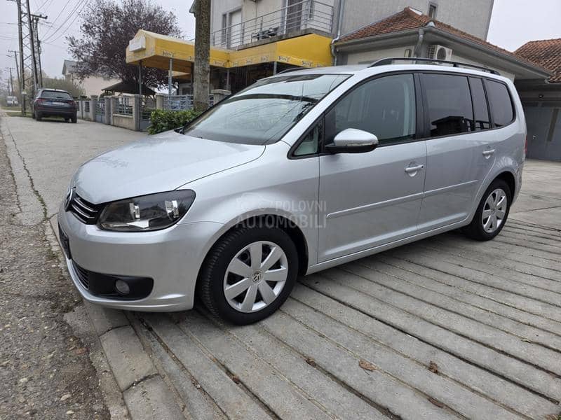 Volkswagen Touran 7 sedista