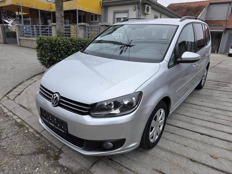 Volkswagen Touran 7 sedista