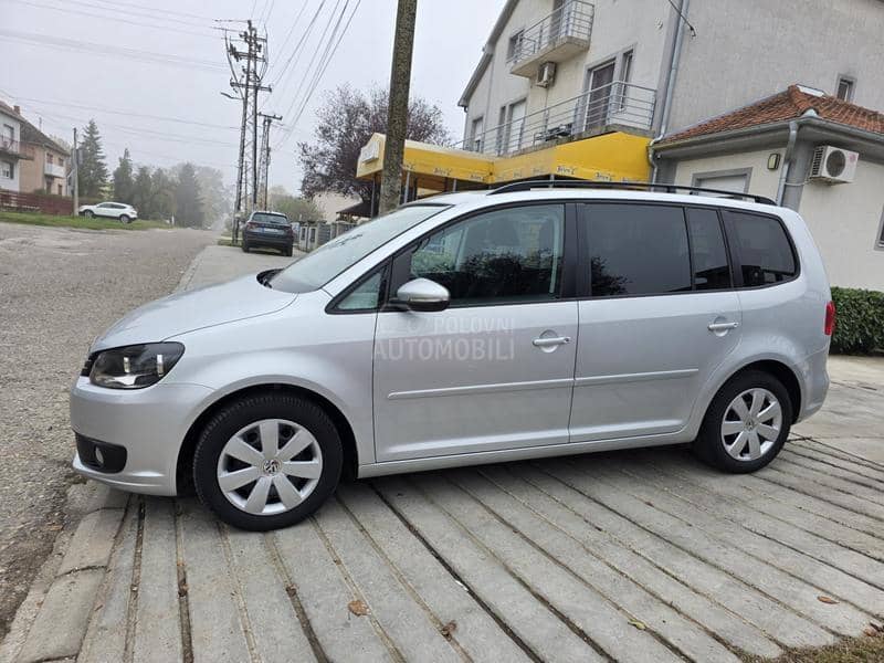 Volkswagen Touran 7 sedista