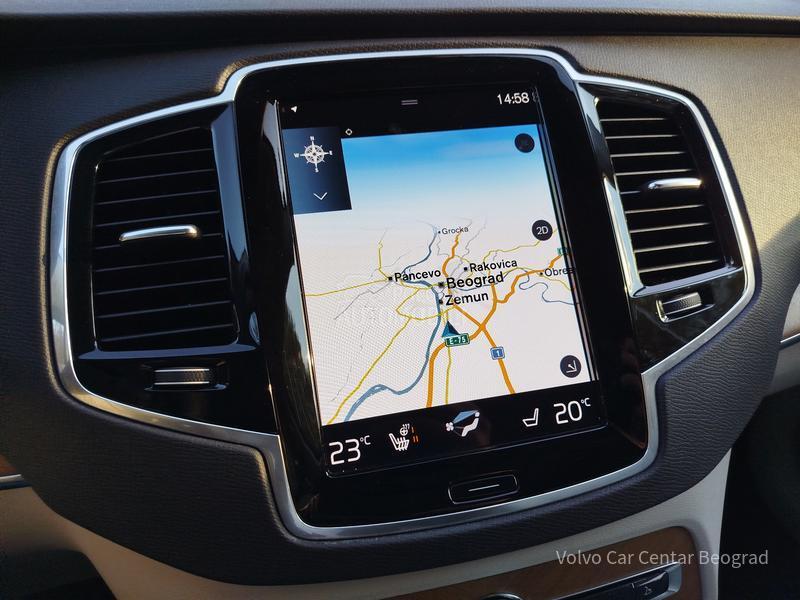 Volvo XC90 B5 AWD MOMENTUM PRO