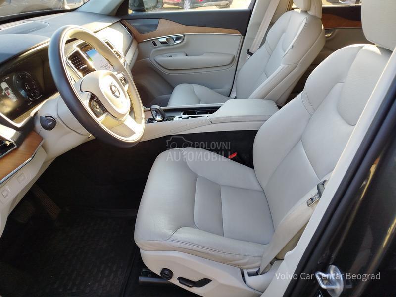 Volvo XC90 B5 AWD MOMENTUM PRO