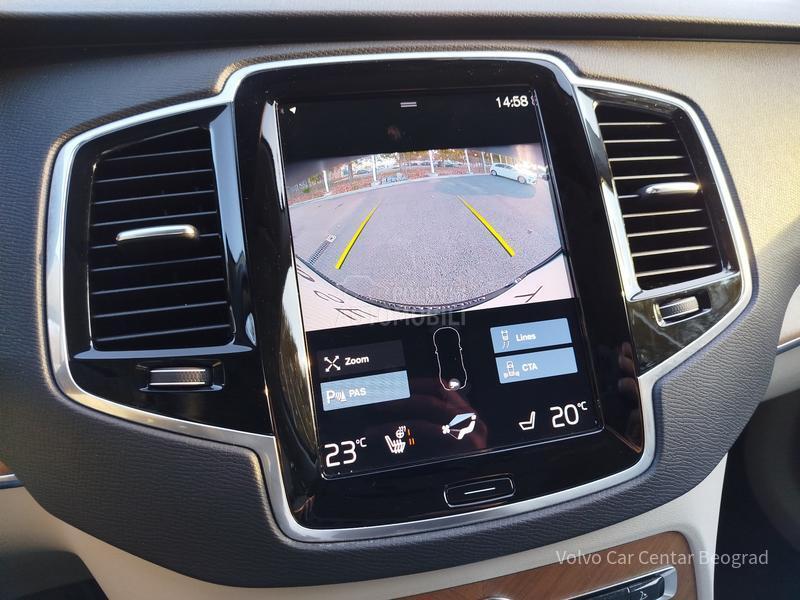 Volvo XC90 B5 AWD MOMENTUM PRO