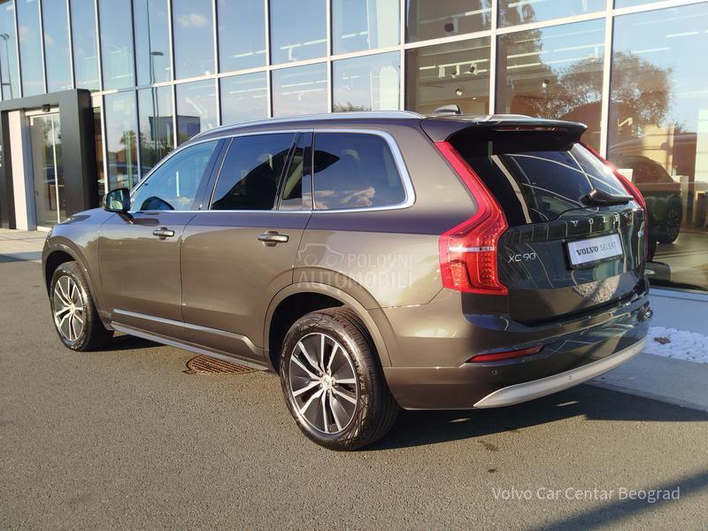 Volvo XC90 B5 AWD MOMENTUM PRO