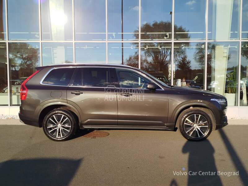 Volvo XC90 B5 AWD MOMENTUM PRO