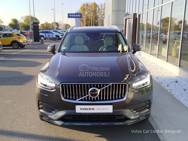 Volvo XC90 B5 AWD MOMENTUM PRO