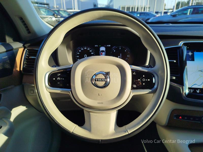 Volvo XC90 B5 AWD MOMENTUM PRO