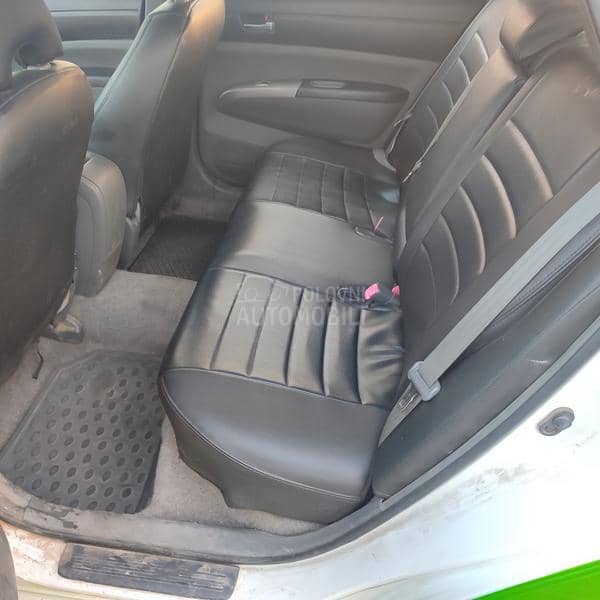 Toyota Prius 1.5 hibrid tng