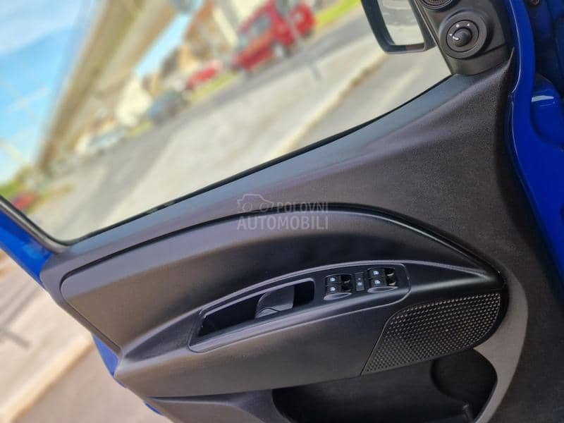 Opel Combo 1.6 MJTD TOUR