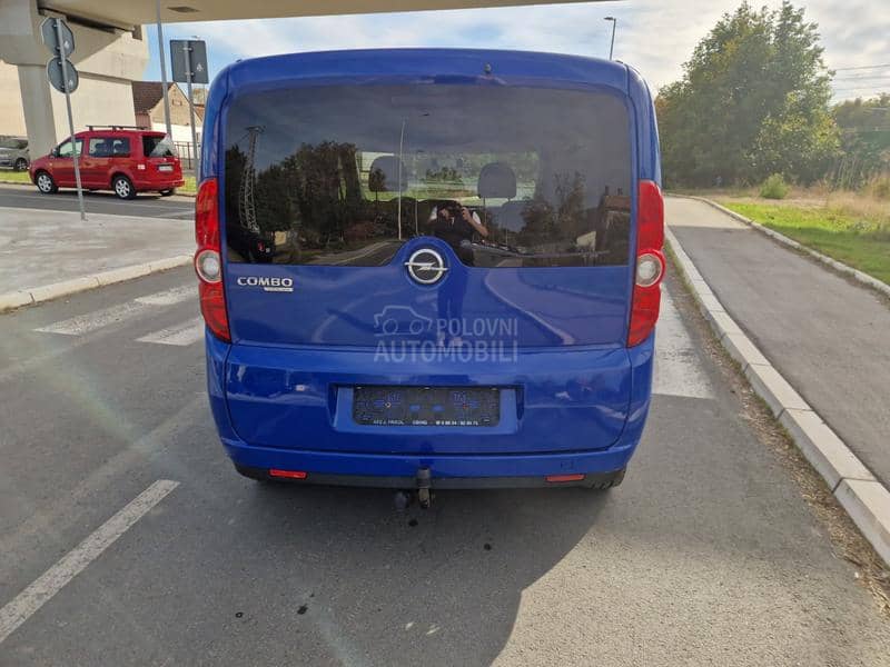 Opel Combo 1.6 MJTD TOUR