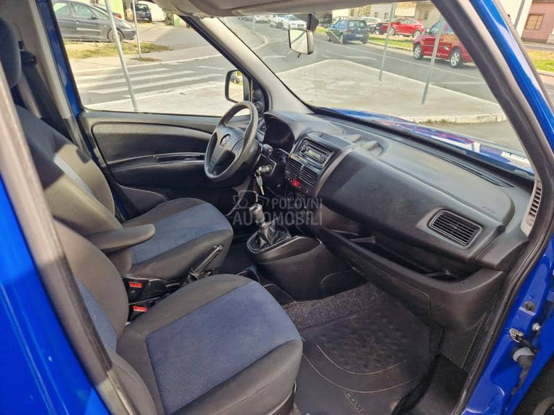 Opel Combo 1.6 MJTD TOUR