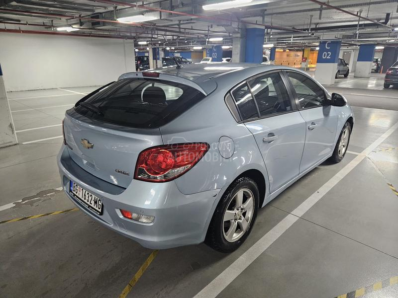 Chevrolet Cruze 