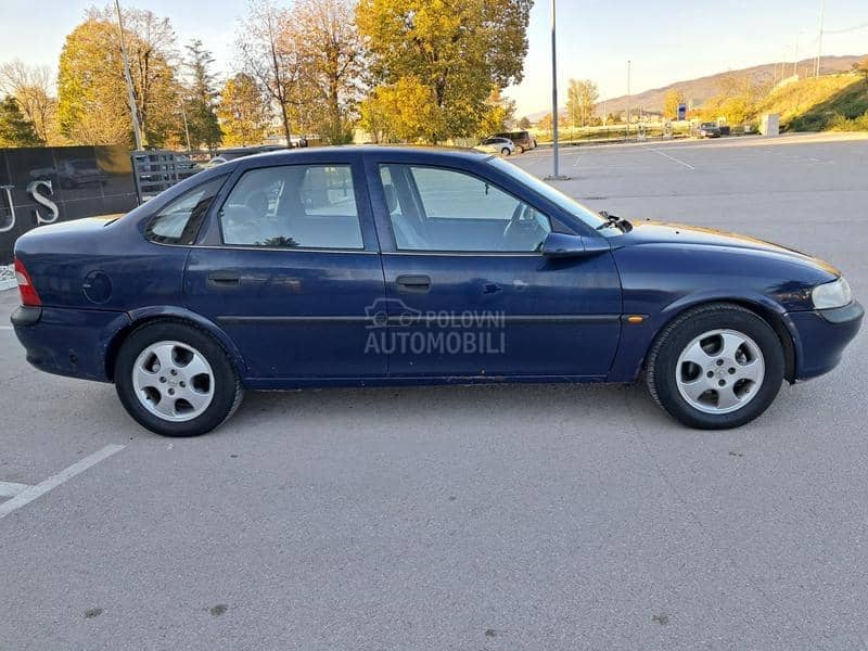 Opel Vectra B 1.6i Sekvent 2028.