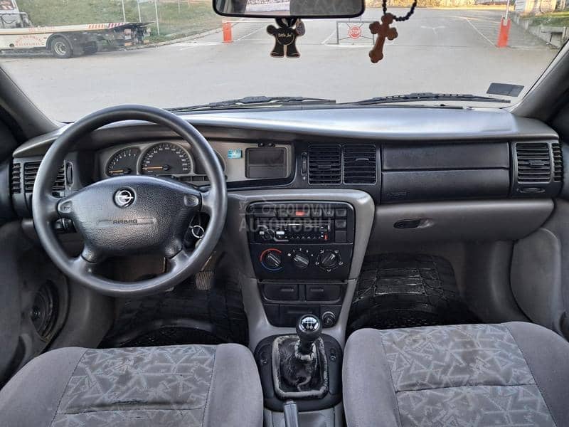 Opel Vectra B 1.6i Sekvent 2028.