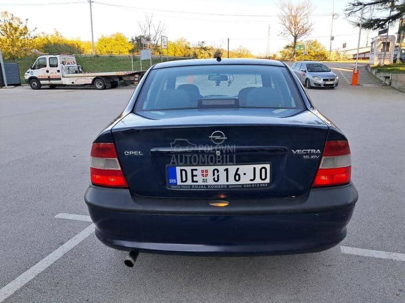 Opel Vectra B 1.6i Sekvent 2028.