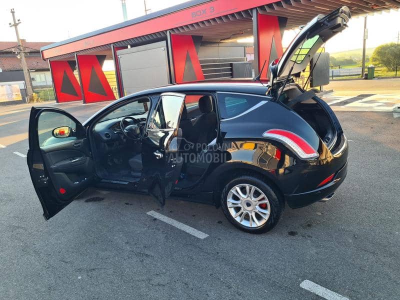 Lancia Delta 1.6 Mjet