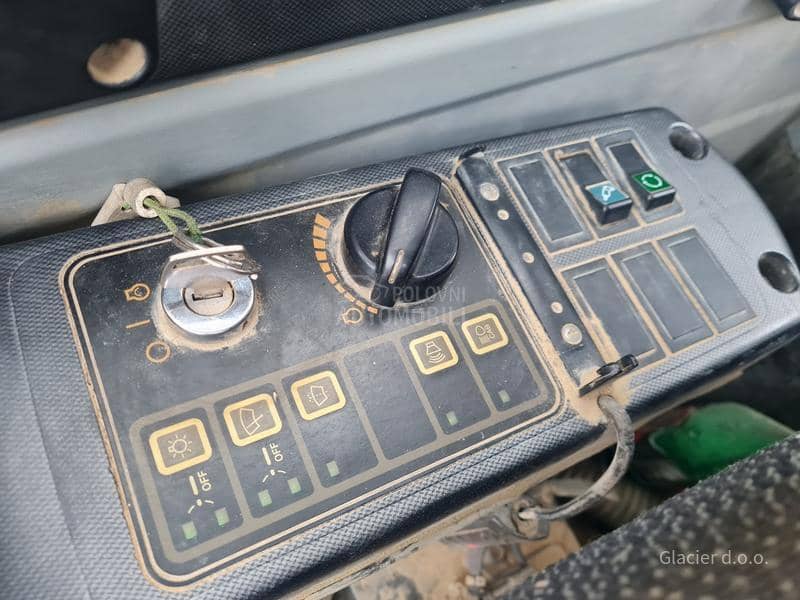 Hyundai ROBEX 320LC/7A