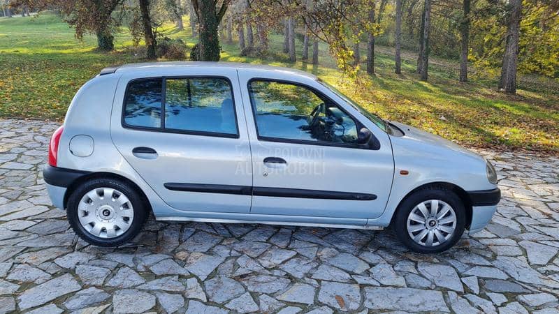 Renault Clio 1.9