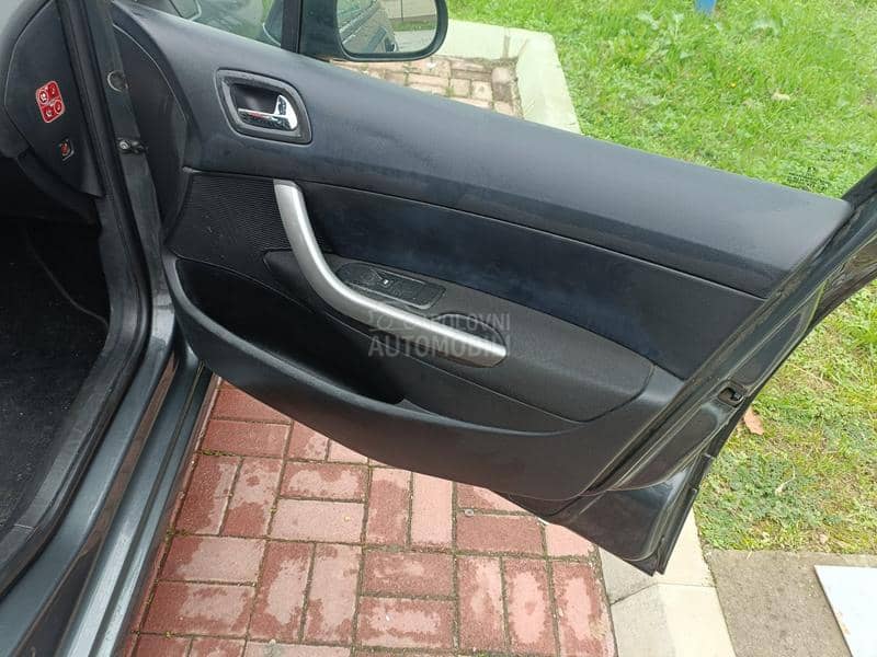 Peugeot 308 1.6 EHDI