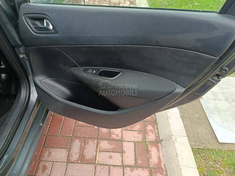 Peugeot 308 1.6 EHDI