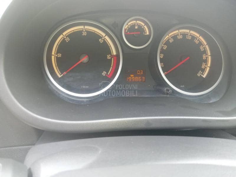 Opel Corsa D 1.3 MJTD