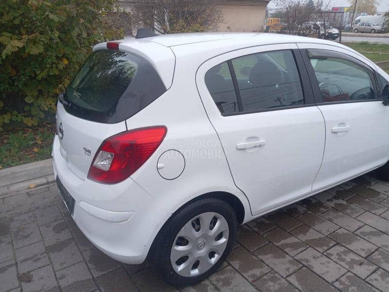 Opel Corsa D 1.3 MJTD