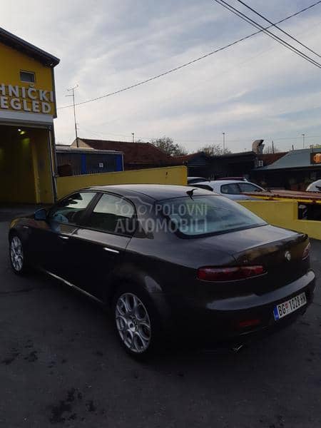 Alfa Romeo 159 2005