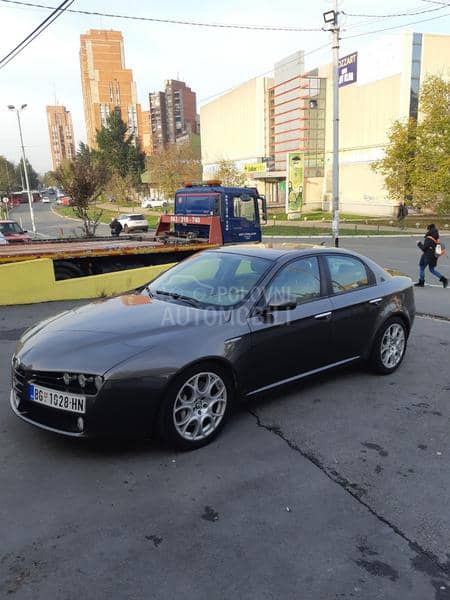 Alfa Romeo 159 2005