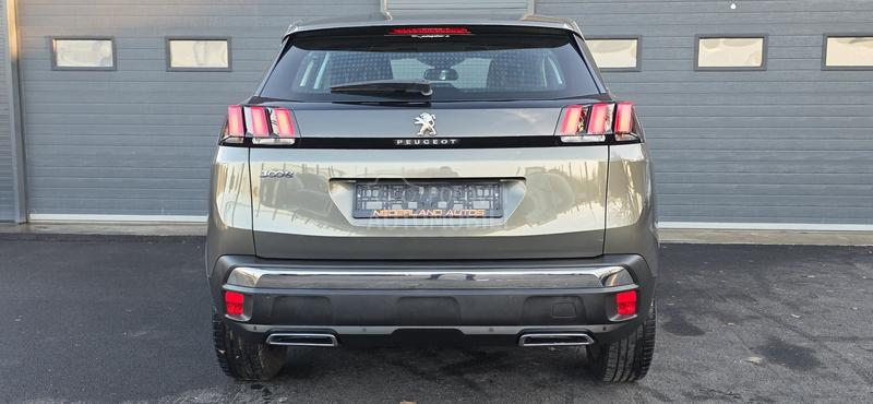 Peugeot 3008 1.2 Allure