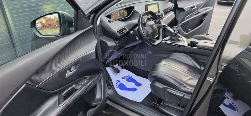 Peugeot 3008 1.2 Allure