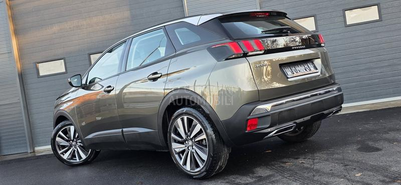 Peugeot 3008 1.2 Allure