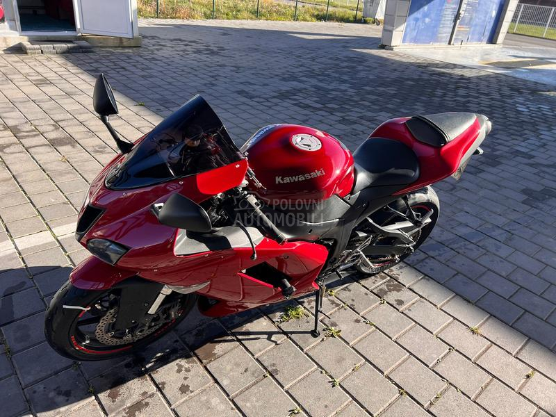 Kawasaki zx6r