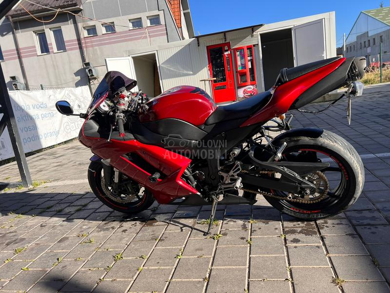Kawasaki zx6r