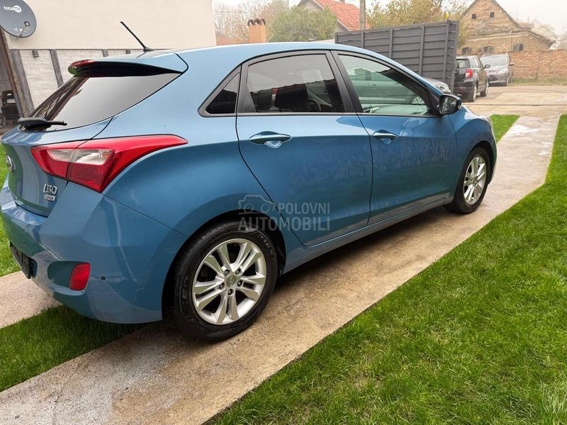 Hyundai i30 1.6 crdi