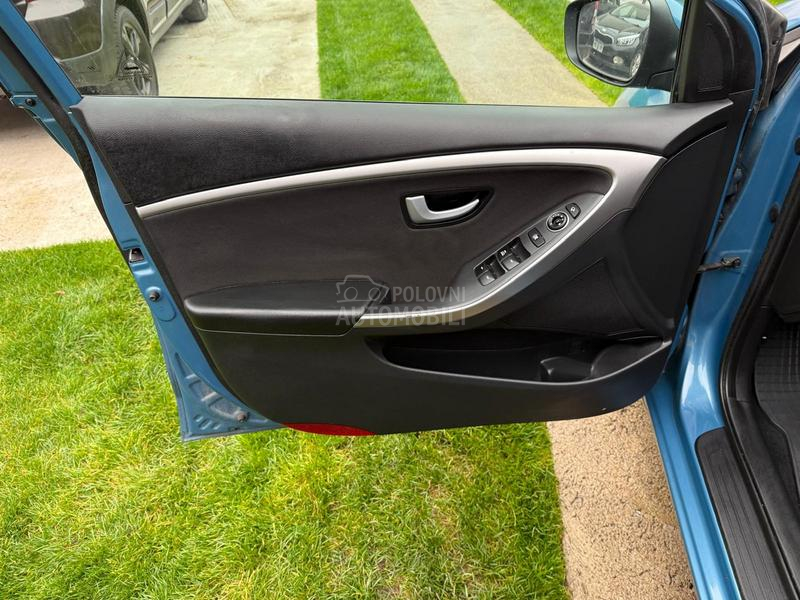 Hyundai i30 1.6 crdi