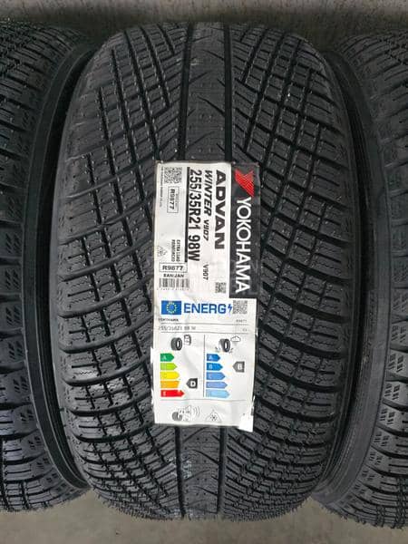 Yokohama 255/35 R21 Zimska