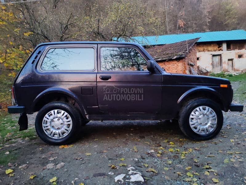 Lada Niva 