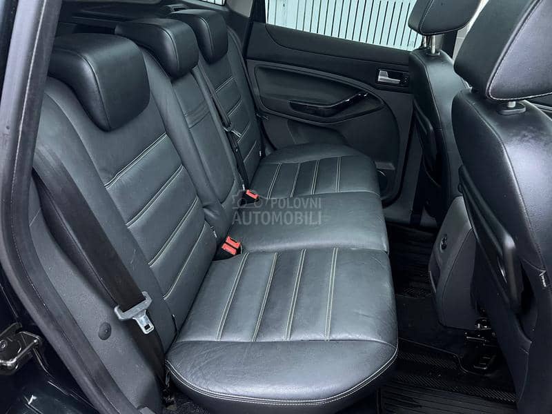 Ford Kuga F.U.L.L OPREMA