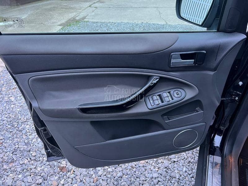 Ford Kuga F.U.L.L OPREMA