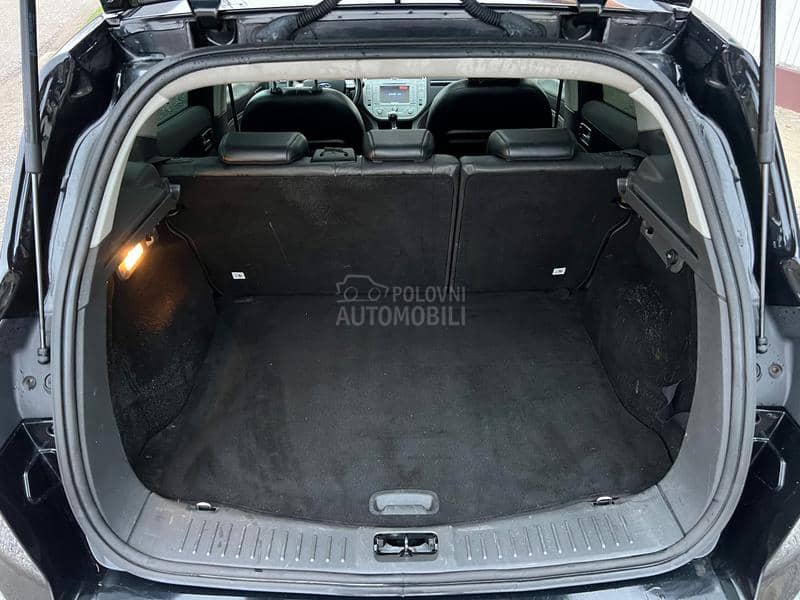 Ford Kuga F.U.L.L OPREMA