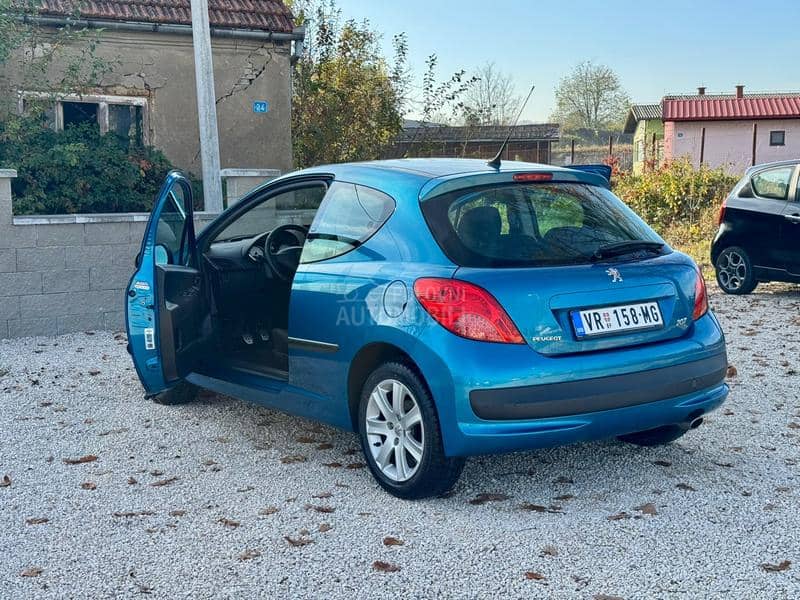 Peugeot 207 1.6