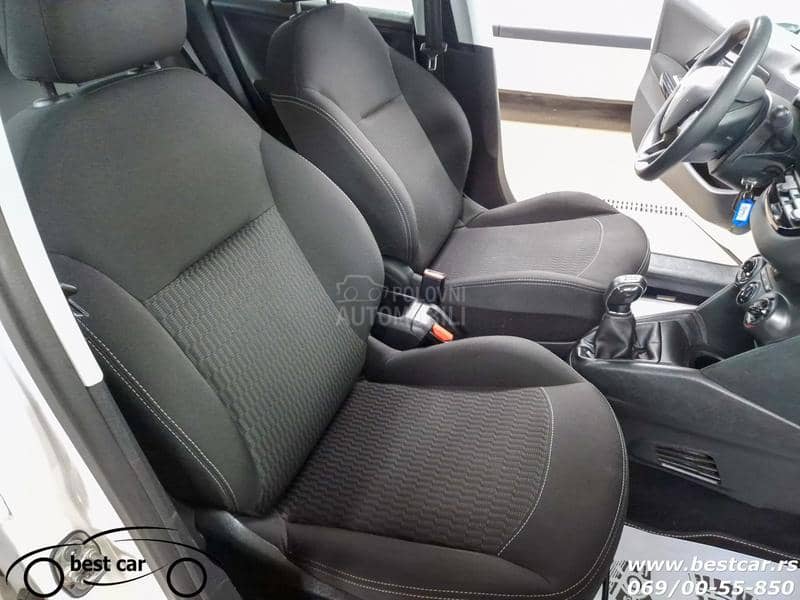 Peugeot 208 4 Sedista N1